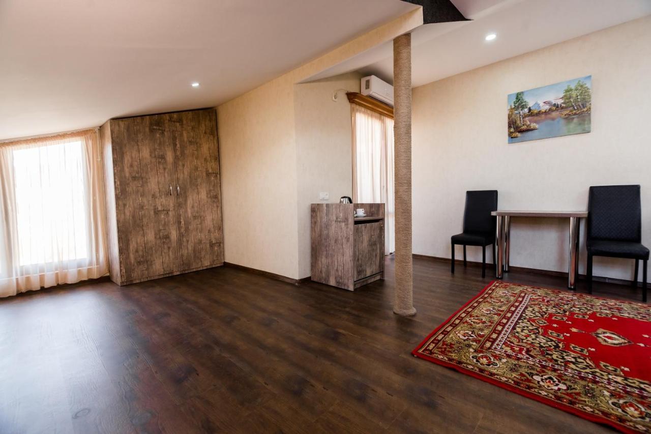 George Hotel تبليسي المظهر الخارجي الصورة