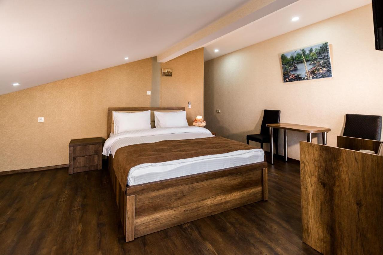 George Hotel تبليسي المظهر الخارجي الصورة