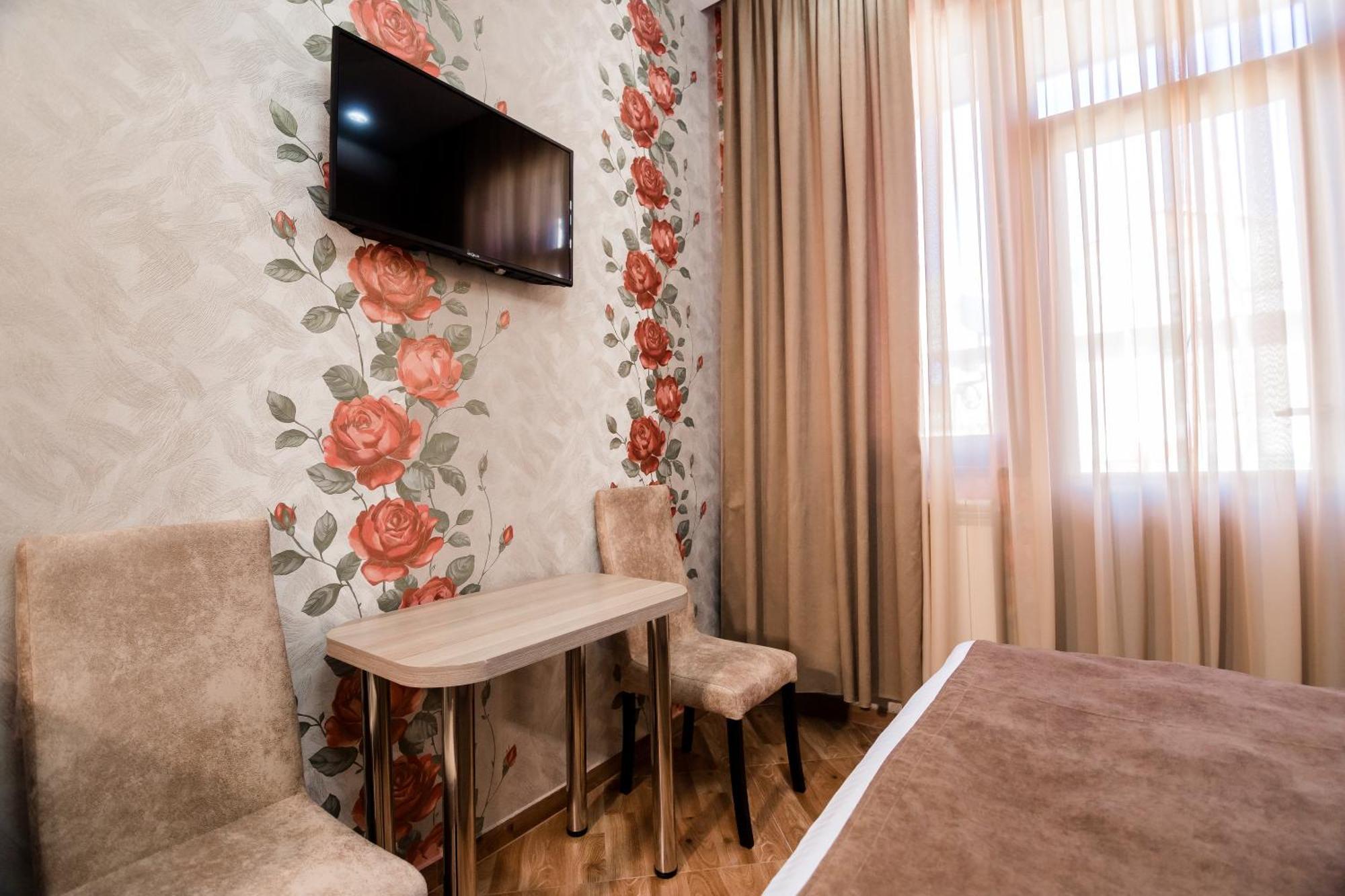 George Hotel تبليسي المظهر الخارجي الصورة