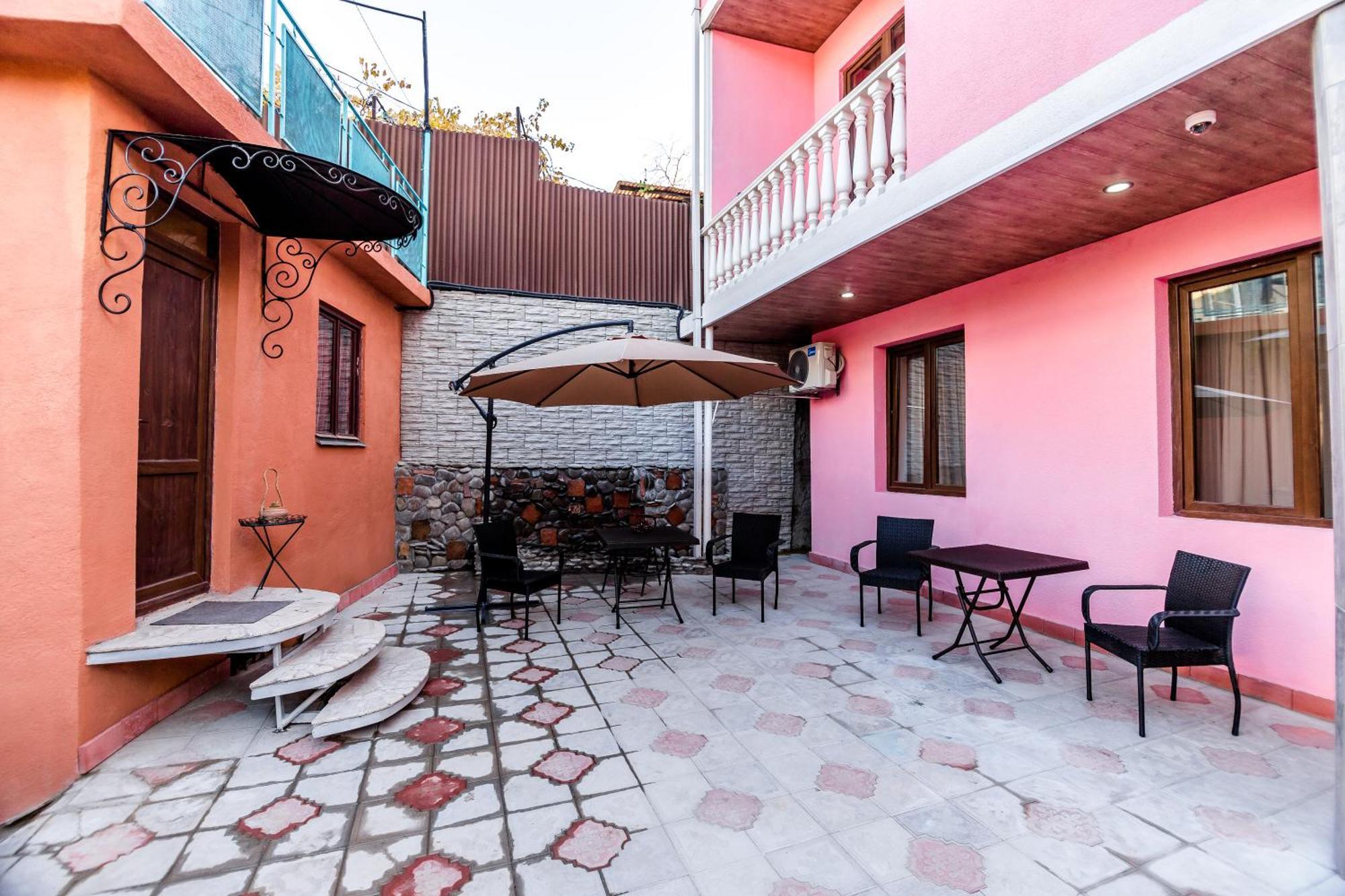 George Hotel تبليسي المظهر الخارجي الصورة